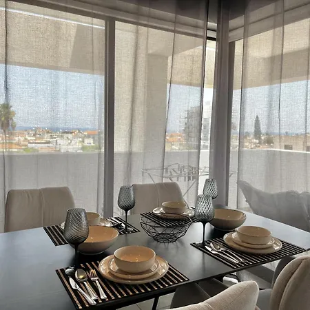 Sealine Apartment